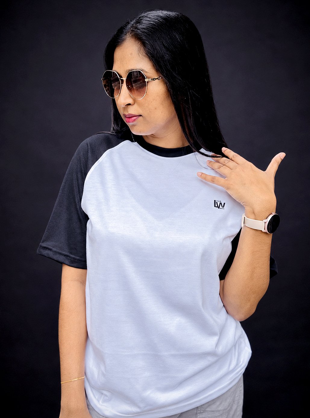 Raglan Black & White Plain T-Shirt by Leos Wear